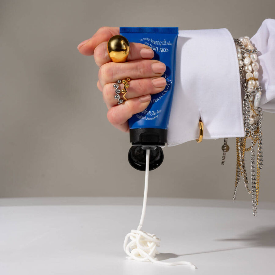 Meyenberg handkräm i doften secrets